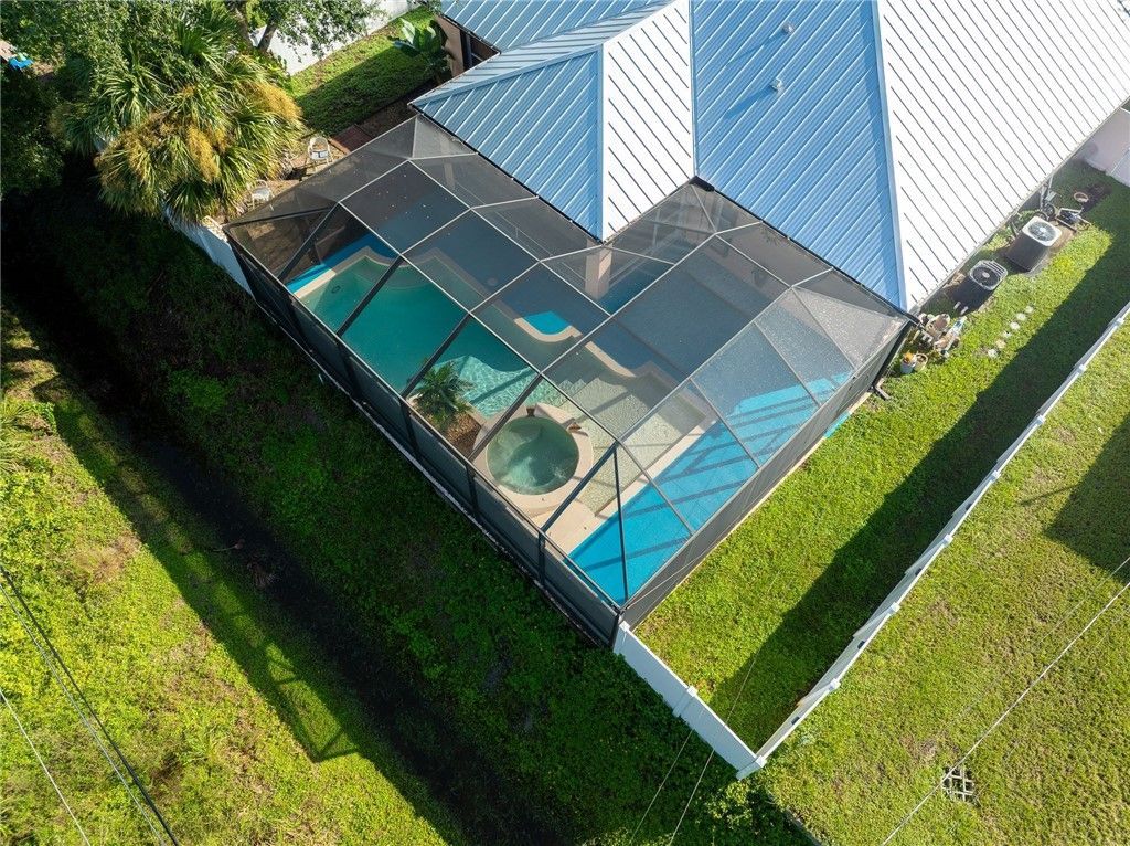 8375 99th Court, Vero Beach, FL 32967 Photo