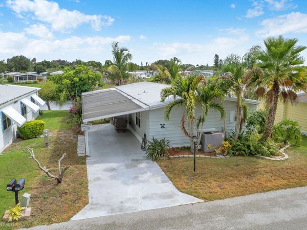 360 NE Jade Circle, Jensen Beach, FL 34957
