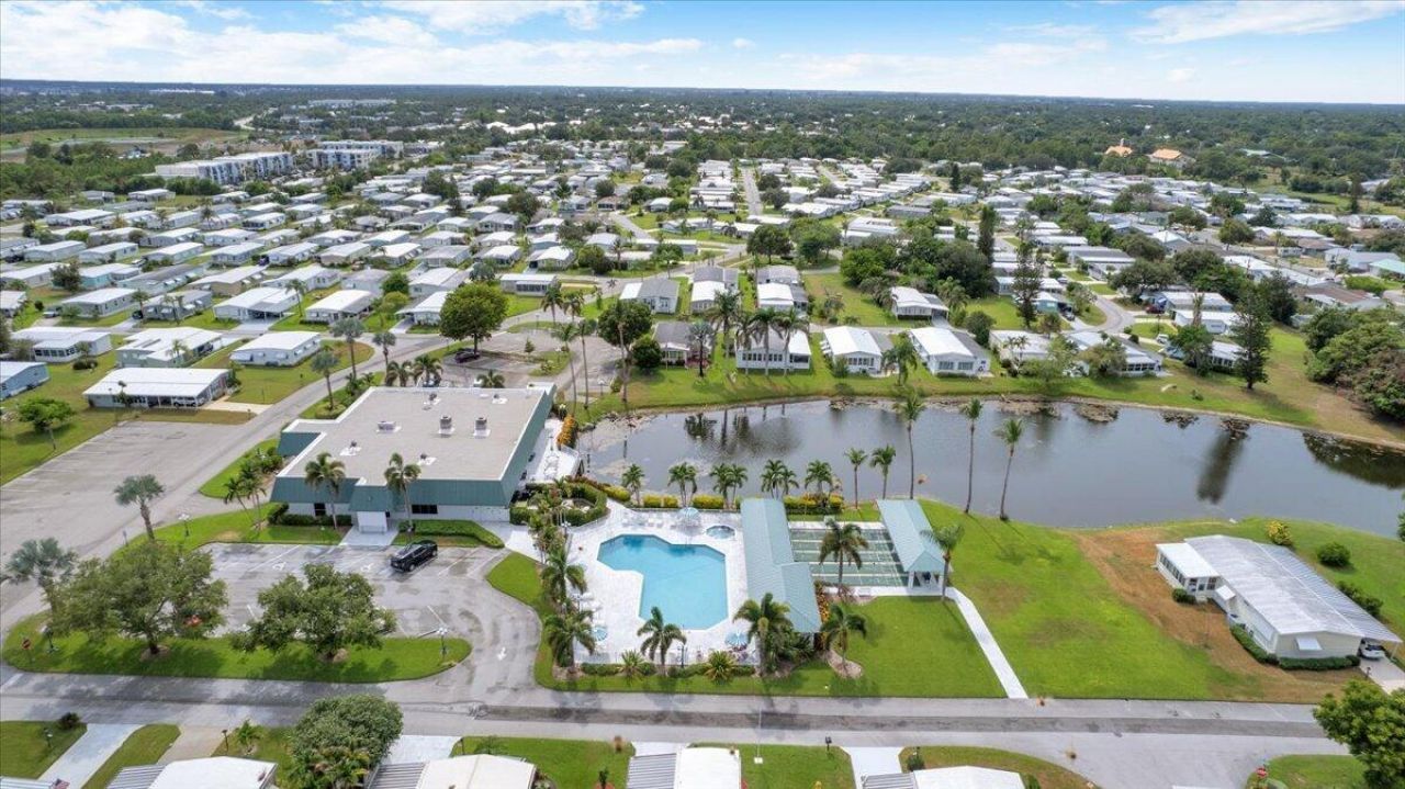 360 NE Jade Circle, Jensen Beach, FL 34957 Photo