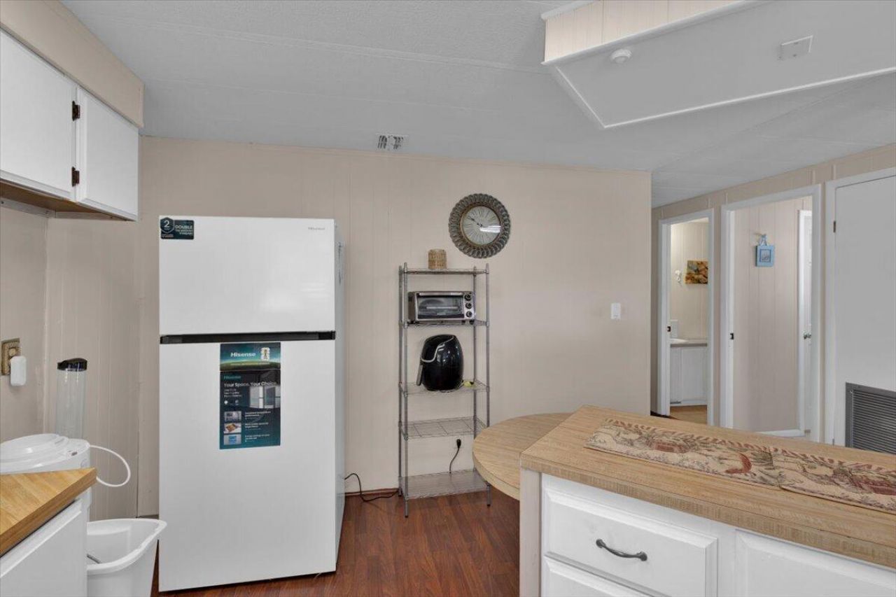 360 NE Jade Circle, Jensen Beach, FL 34957 Photo