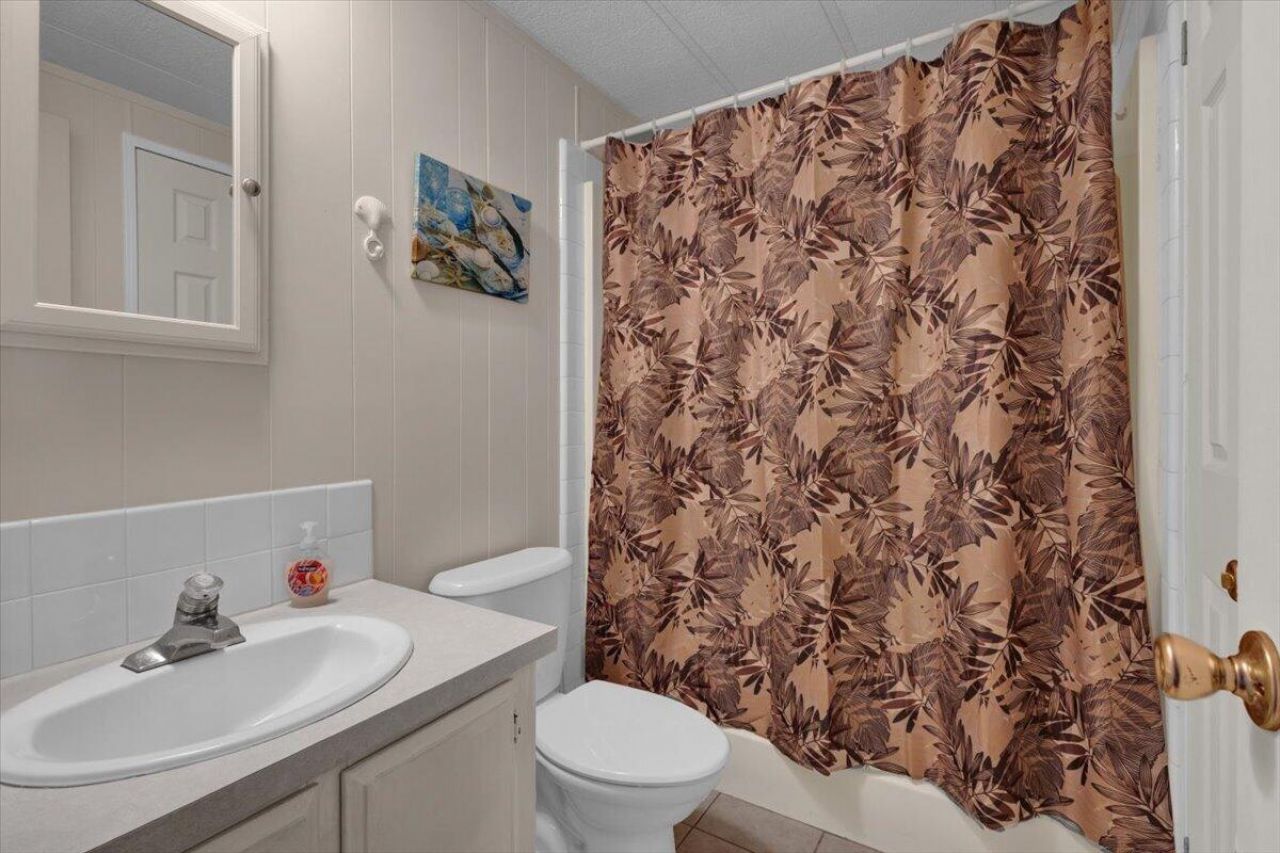 360 NE Jade Circle, Jensen Beach, FL 34957 Photo