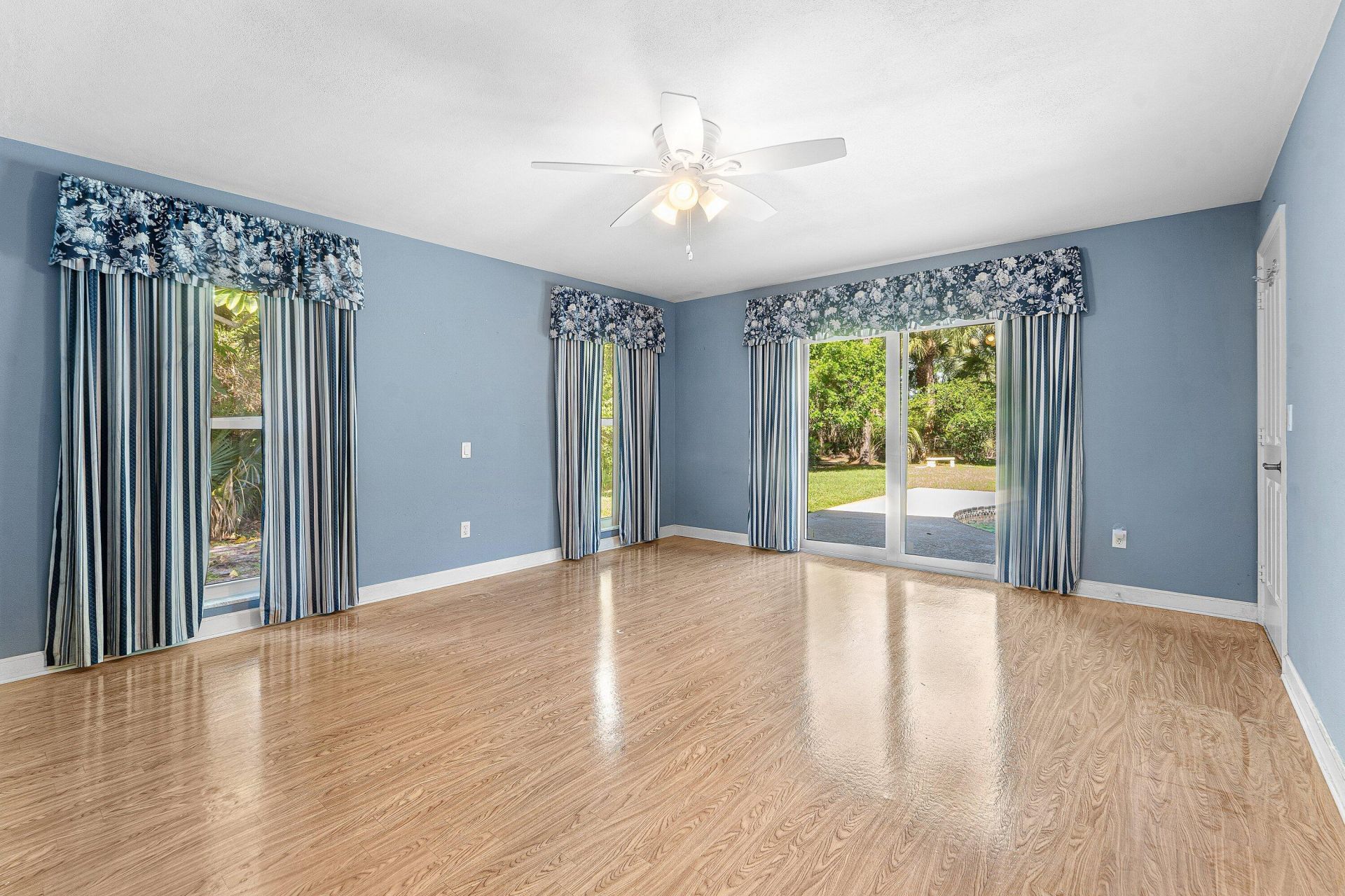 8645 Square Lake Drive, Palm Beach Gardens, FL 33418 Photo