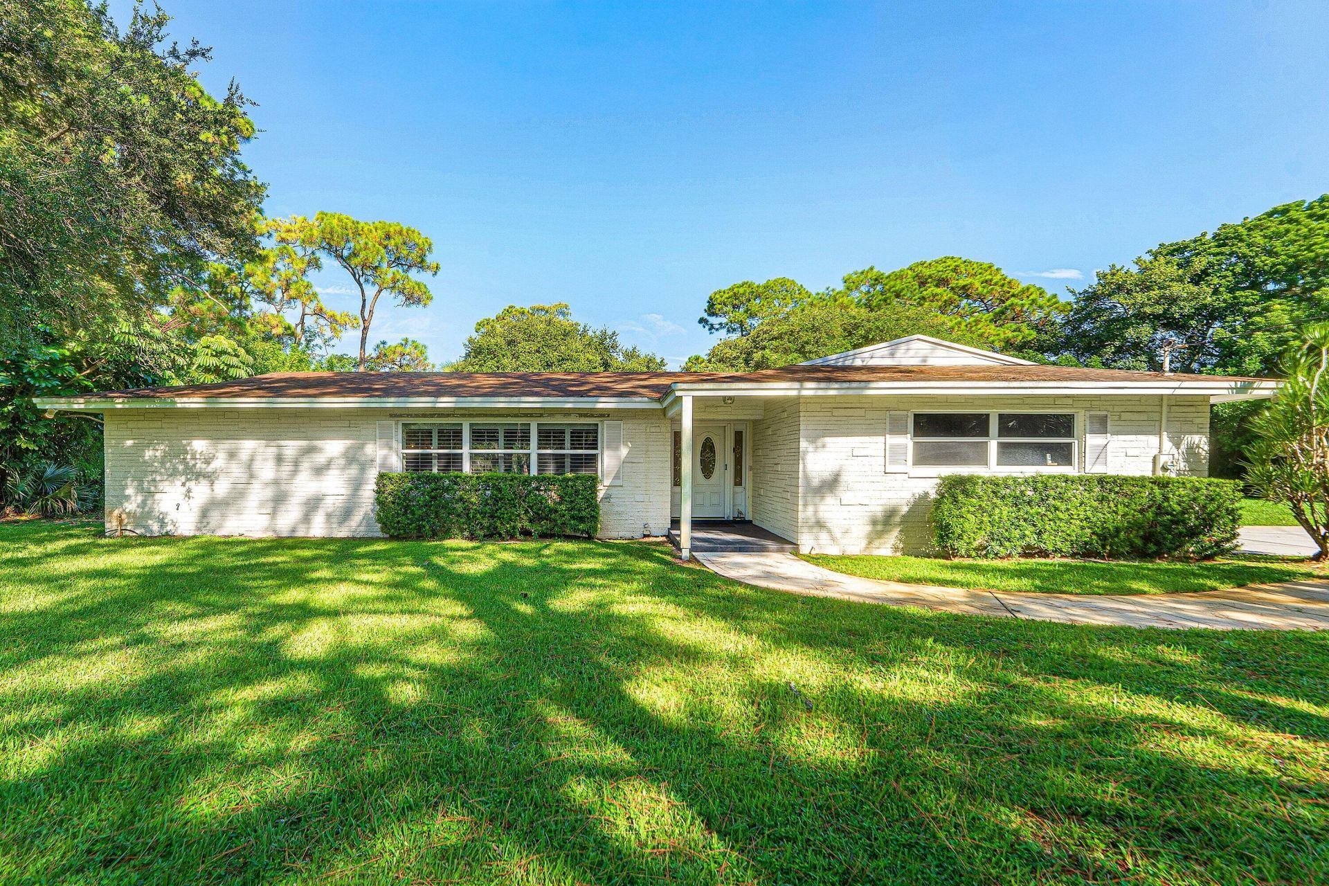8645 Square Lake Drive, Palm Beach Gardens, FL 33418 Photo