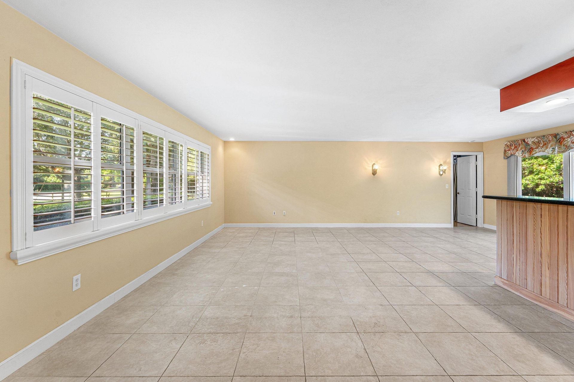 8645 Square Lake Drive, Palm Beach Gardens, FL 33418 Photo