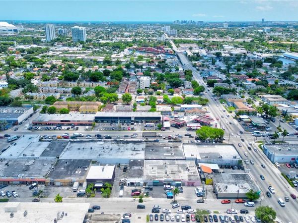 1797 NW 20th St , Miami, FL 33142