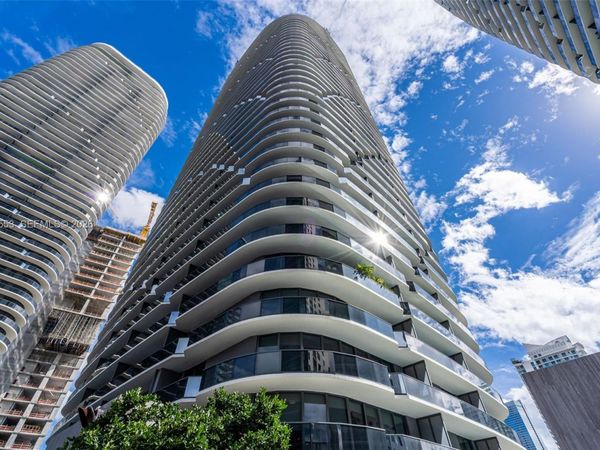 45 SW 9th St, Unit 1706, Miami, FL 33130