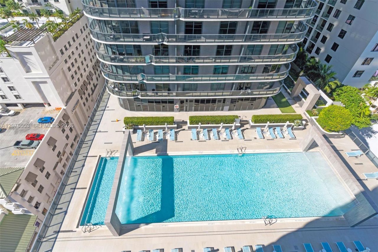 45 SW 9th St, Unit 1706, Miami, FL 33130 Photo
