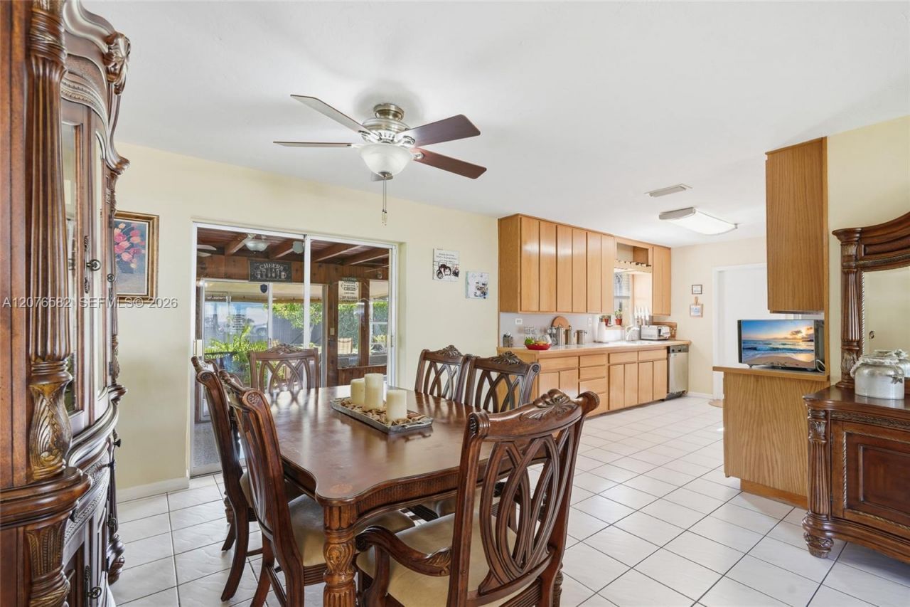 20510 Jacaranda Rd , Cutler Bay, FL 33189 Photo