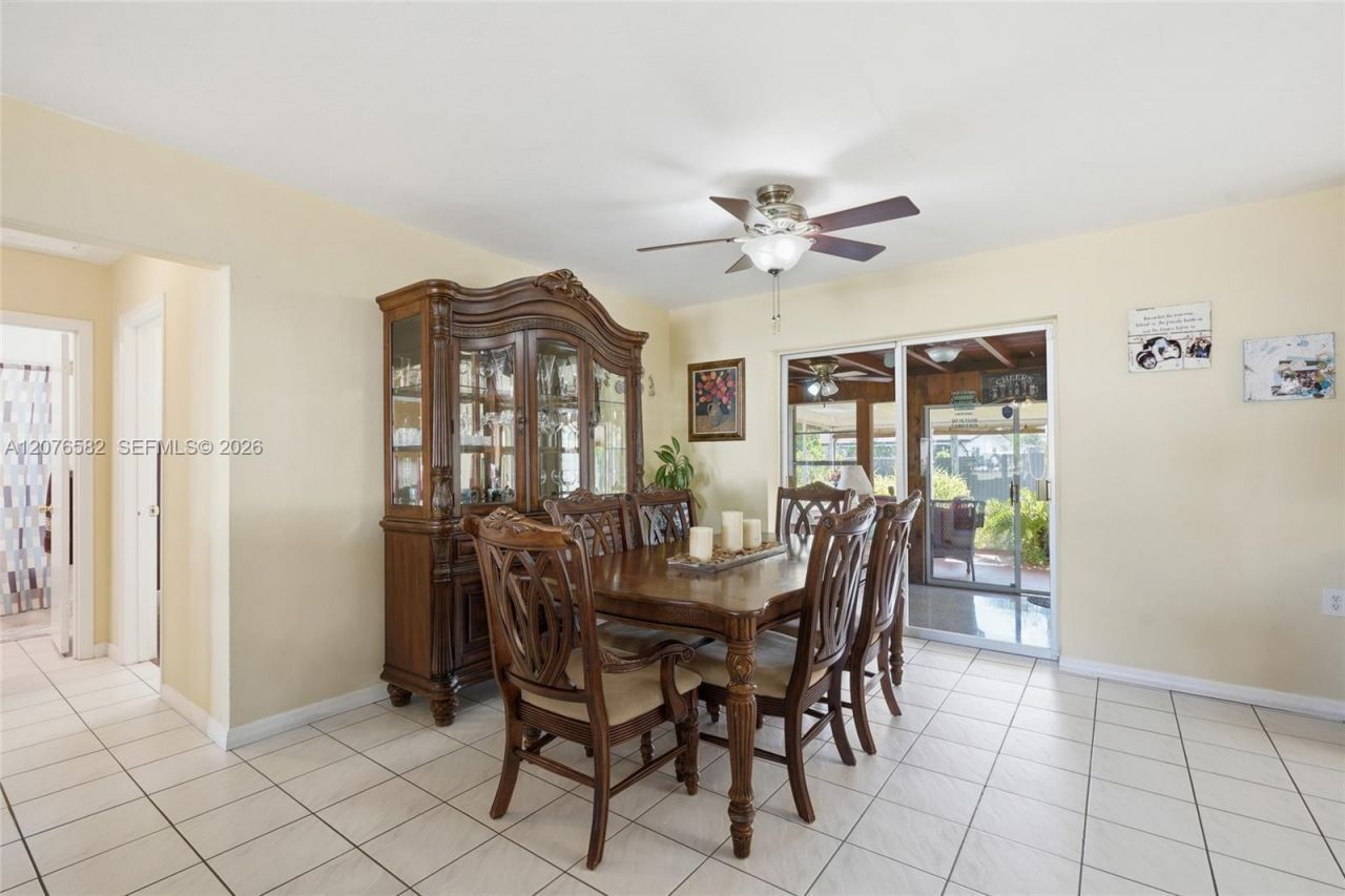 20510 Jacaranda Rd , Cutler Bay, FL 33189 Photo