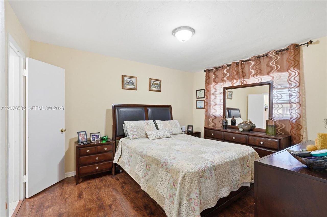 20510 Jacaranda Rd , Cutler Bay, FL 33189 Photo