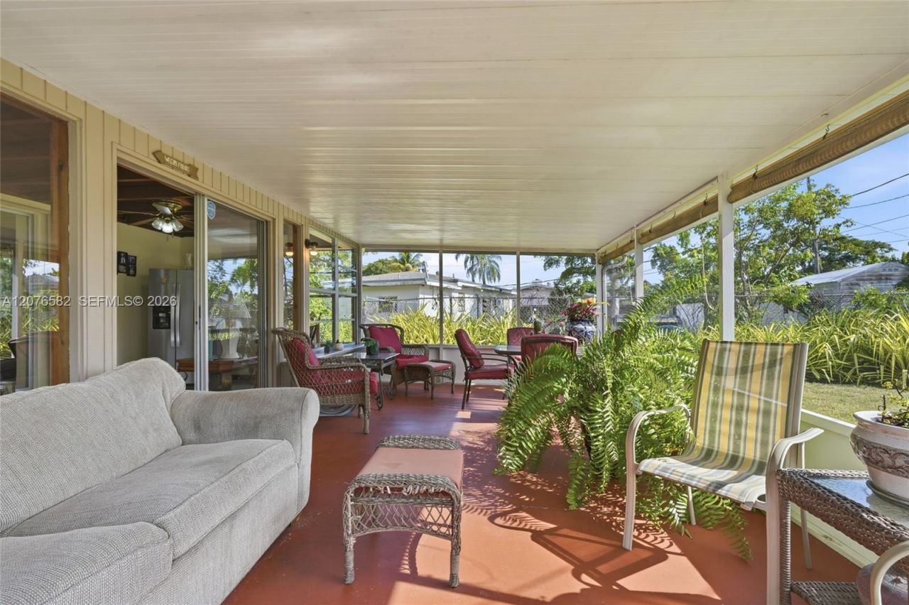 20510 Jacaranda Rd , Cutler Bay, FL 33189 Photo