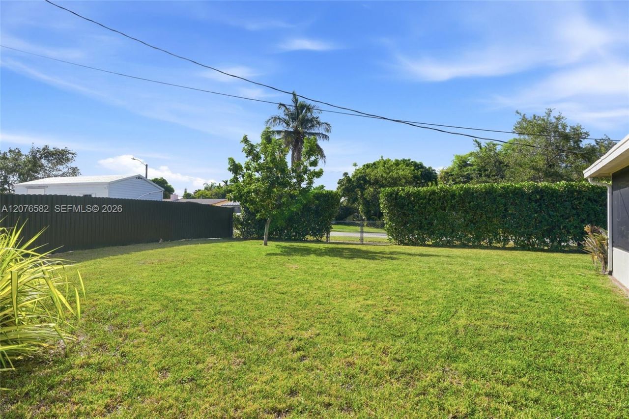 20510 Jacaranda Rd , Cutler Bay, FL 33189 Photo
