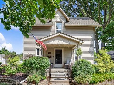323 E Liberty Street , South Lyon, Mi 48178