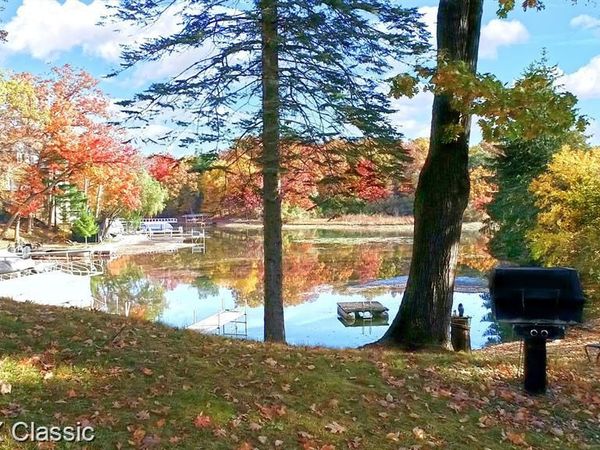512 Fernhurst Court , Orion Township, Mi 48362