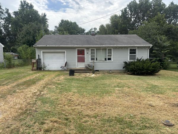 542 W Morrow Street , Buffalo, MO 65622