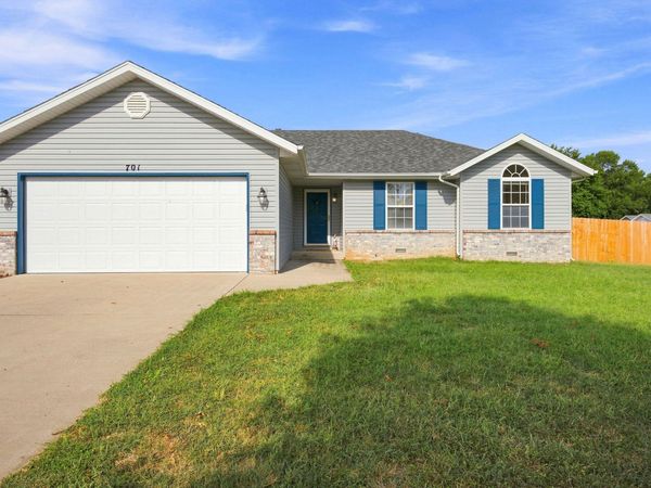 701 Darin Lane, Willard, MO 65781
