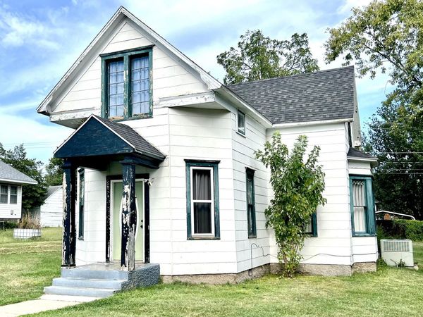 717 Euclid Avenue , Monett, MO 65708