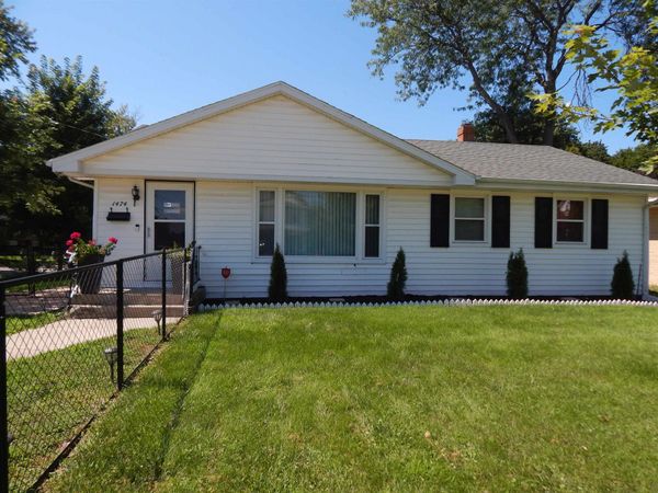 1474 S Carroll Avenue, FREEPORT, IL 61032
