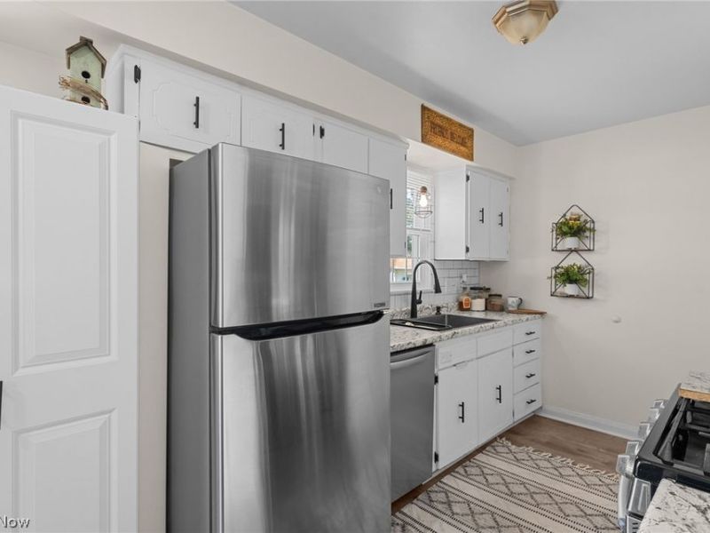 15474 Holland Road, Brook Park, OH 44142 Photo 12
