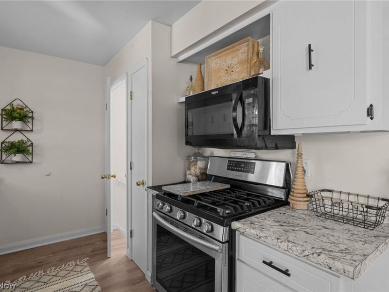15474 Holland Road, Brook Park, OH 44142 Photo 13