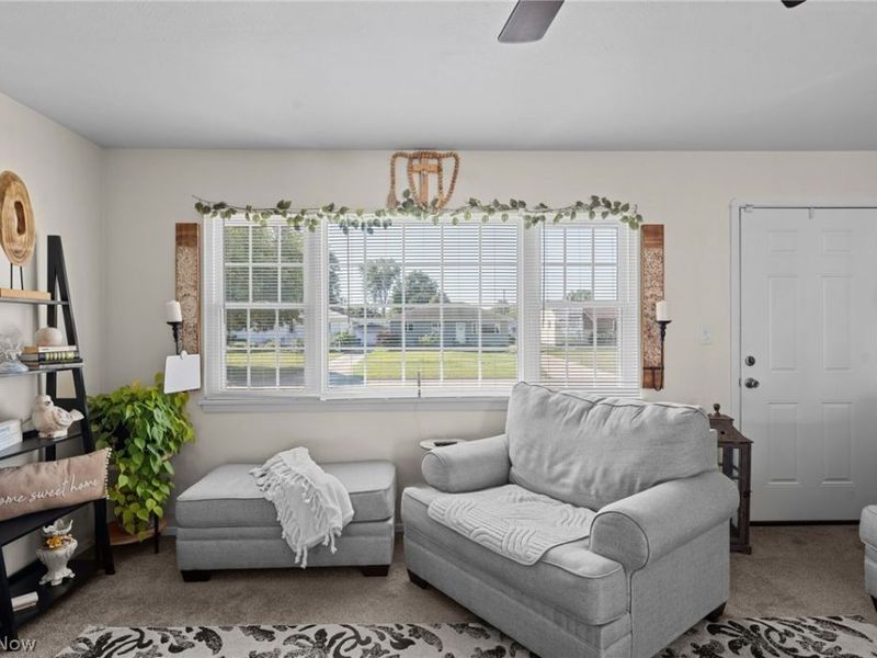 15474 Holland Road, Brook Park, OH 44142 Photo 9