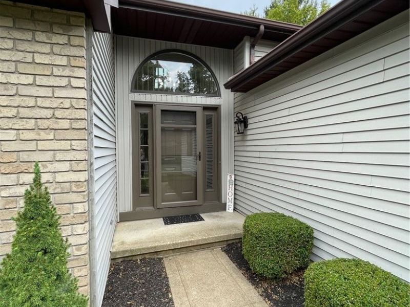 4911 NW Pond Drive NW, North Canton, OH 44720 Photo 2