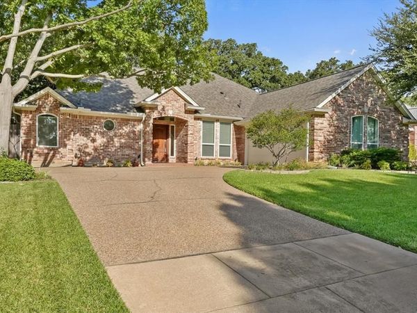 2817 Naples Drive, Hurst, TX 76054