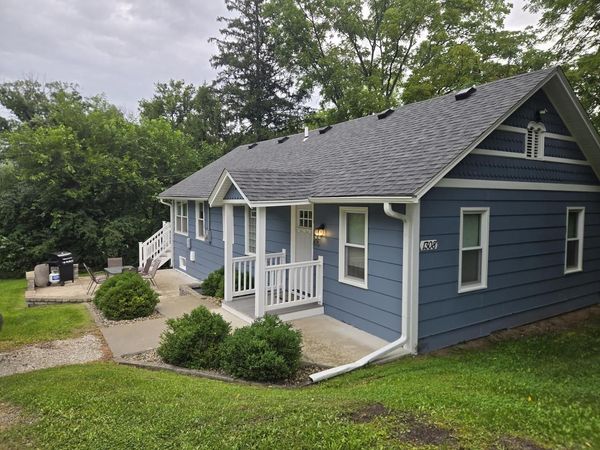 1308 E Lake Shore DRIVE, Twin Lakes, WI 53181
