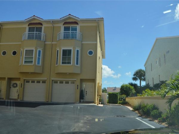 1063 PINELLAS BAYWAY S, ST PETERSBURG, FL 33715