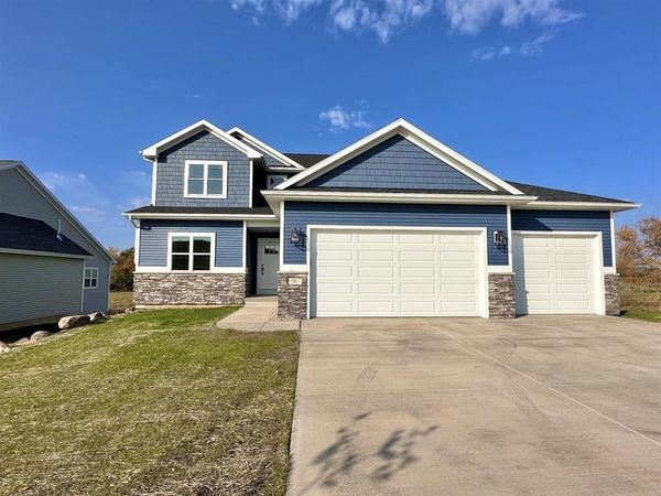 305 Michelle Lane, Cottage Grove, WI 53527