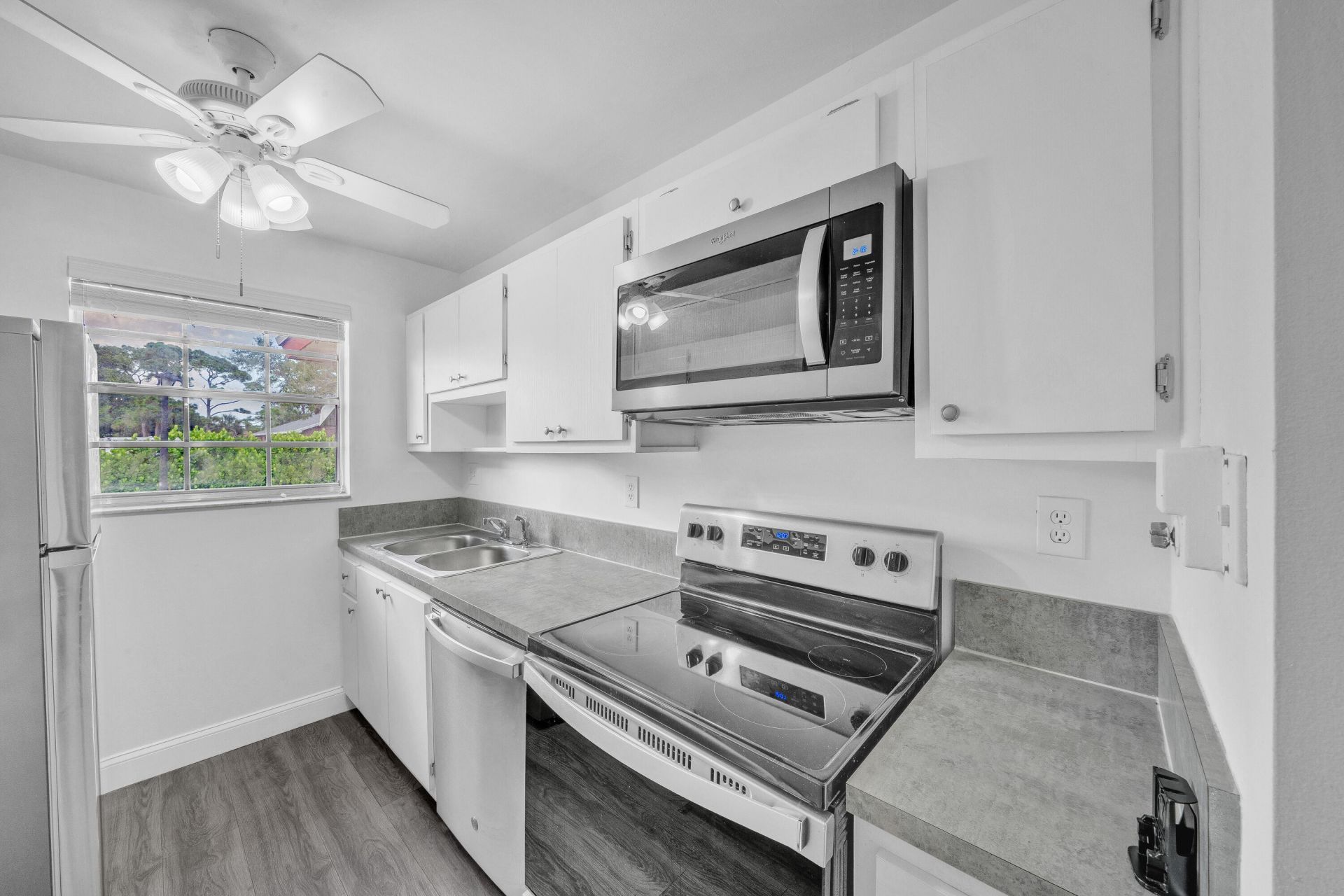 4550 NW 4th Street, Unit B, Delray Beach, FL 33445 Photo