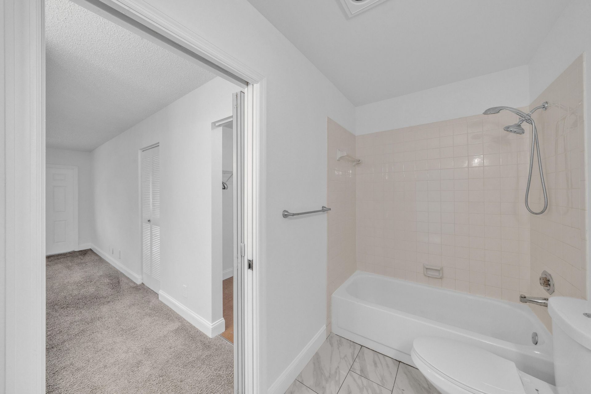 4550 NW 4th Street, Unit B, Delray Beach, FL 33445 Photo