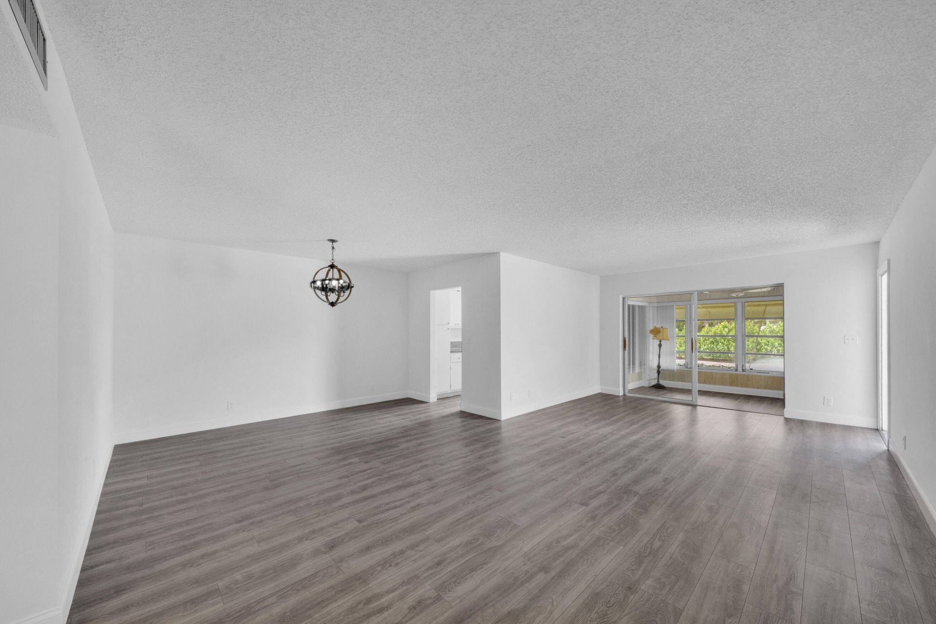 4550 NW 4th Street, Unit B, Delray Beach, FL 33445 Photo