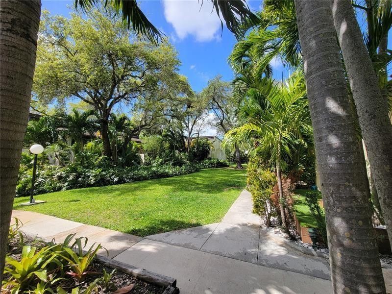 19424 NE 26th Avenue, Unit 131B, Miami, FL 33180 Photo