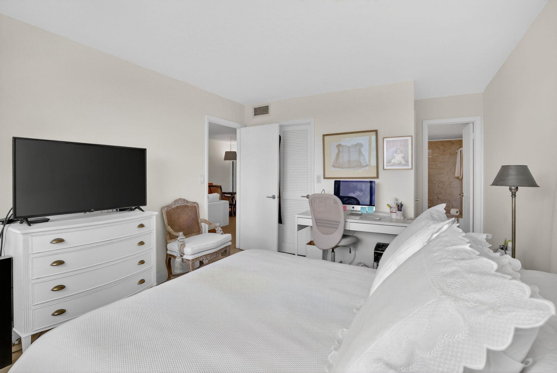 9820 S Hollybrook Lake Drive, Unit 306, Pembroke Pines, FL 33025 Photo