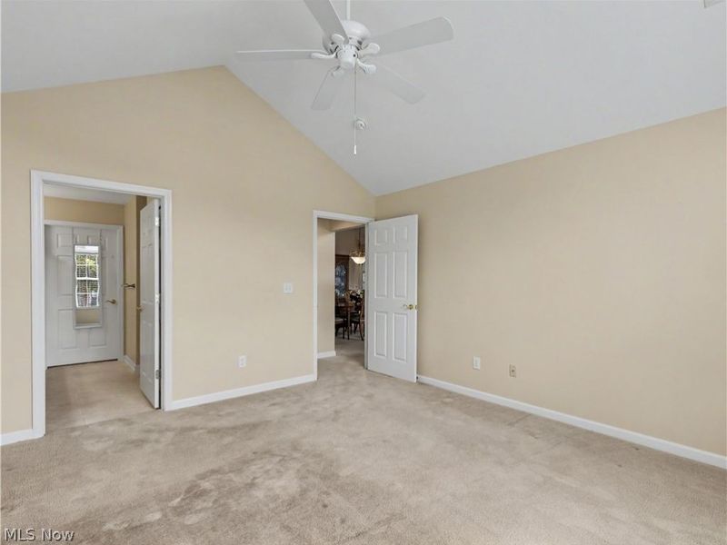 664 Crossings Circle, Tallmadge, OH 44278 Photo 18