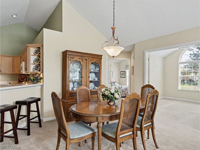 664 Crossings Circle, Tallmadge, OH 44278 Photo 9