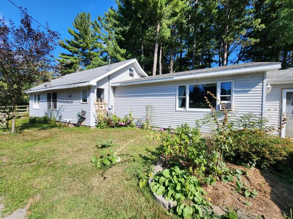 347 W Foss Avenue, White Cloud, MI 49349