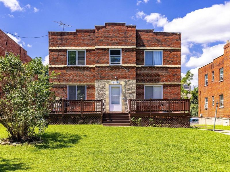 7119 Eastlawn Drive, Cincinnati, OH 45237 Photo 1