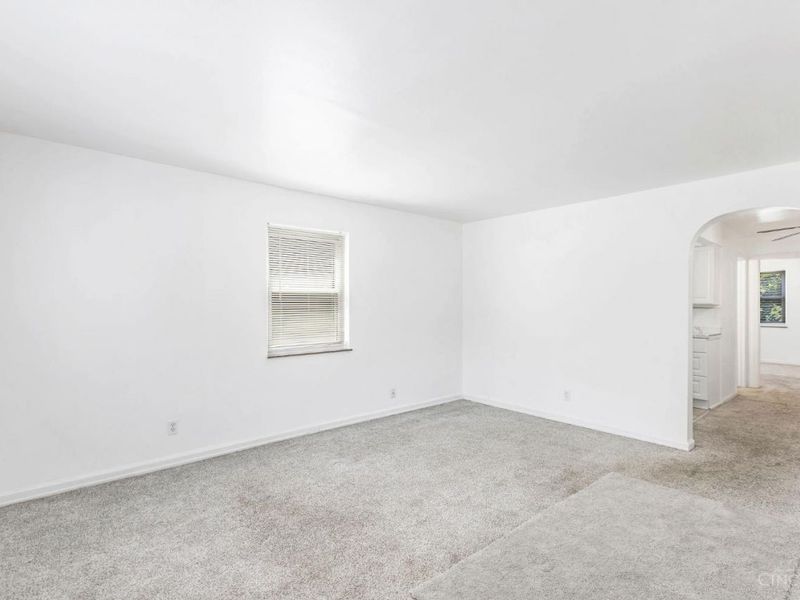 7119 Eastlawn Drive, Cincinnati, OH 45237 Photo 6
