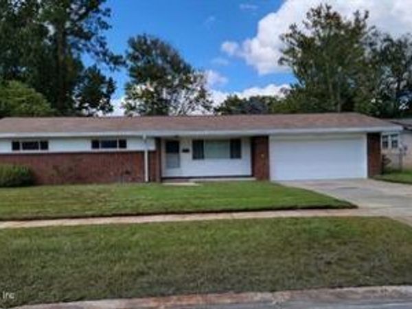 5067 LINCOLNSHIRE Road, Jacksonville, FL 32217