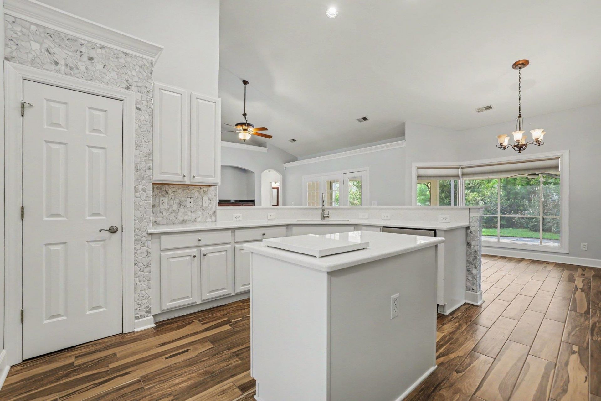 801 Abalone Ct. Photo 9
