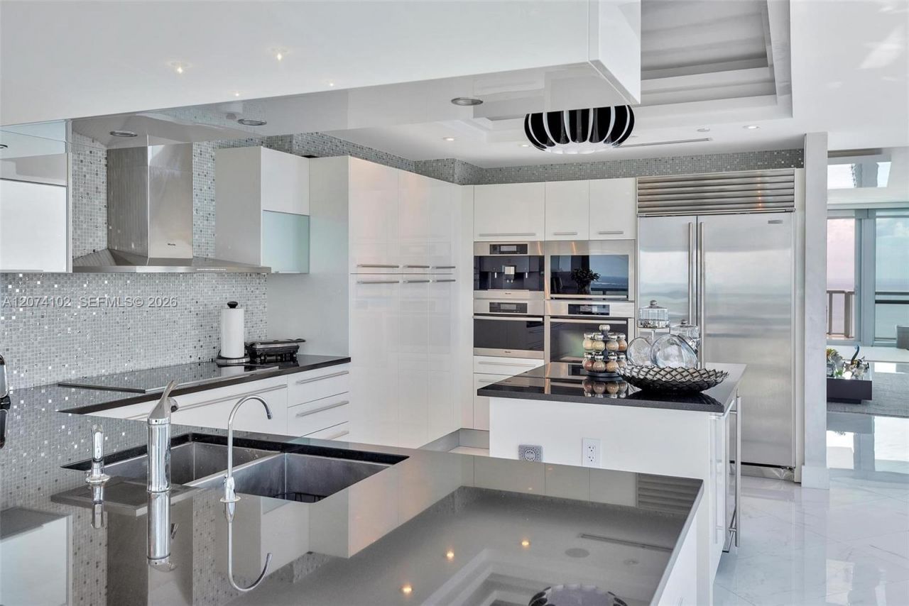 17121 Collins Ave , Unit 4201, Sunny Isles Beach, FL 33160 Photo