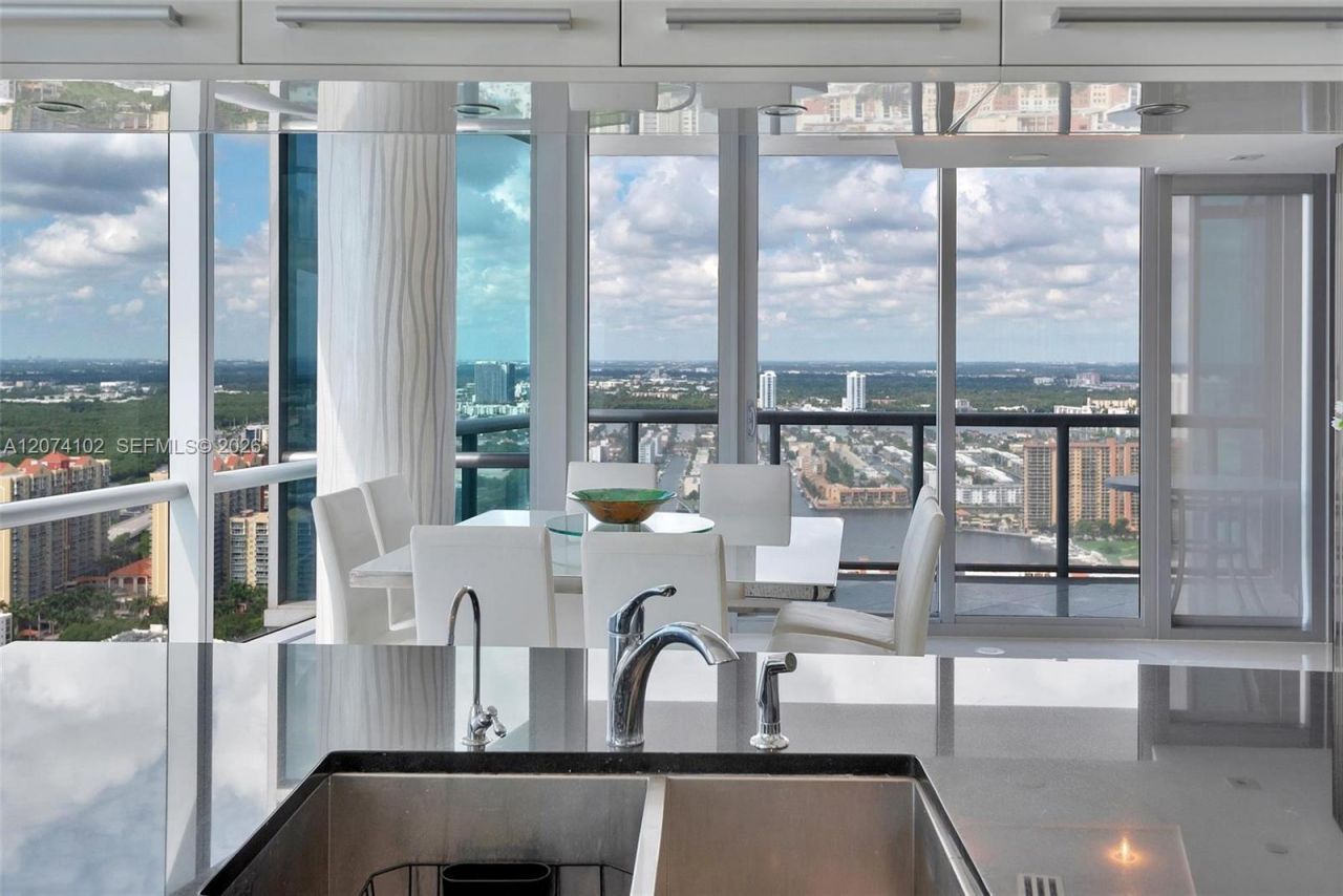 17121 Collins Ave , Unit 4201, Sunny Isles Beach, FL 33160 Photo