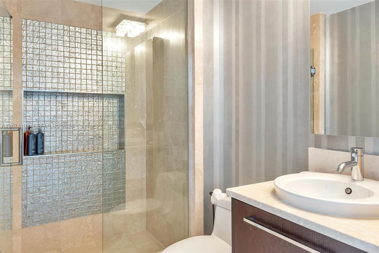 17121 Collins Ave , Unit 4201, Sunny Isles Beach, FL 33160 Photo