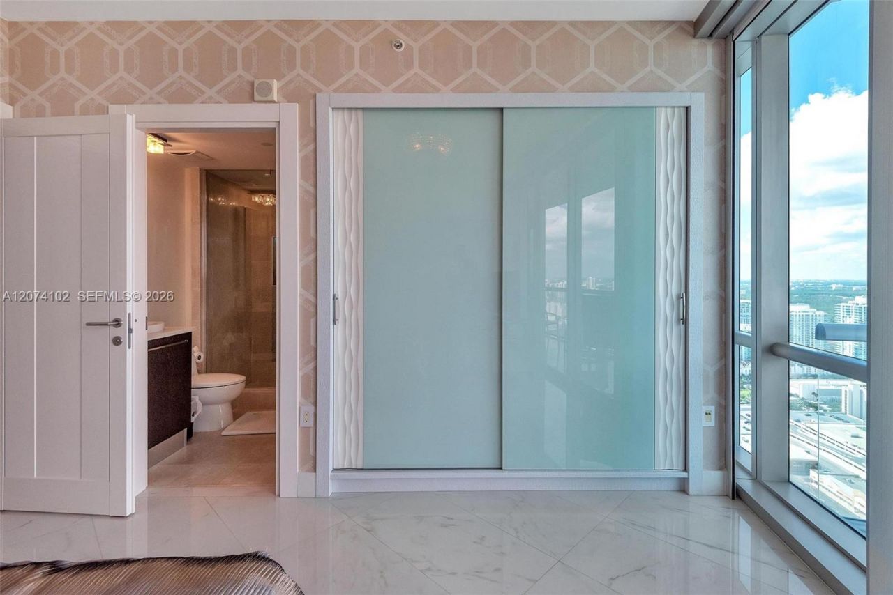 17121 Collins Ave , Unit 4201, Sunny Isles Beach, FL 33160 Photo