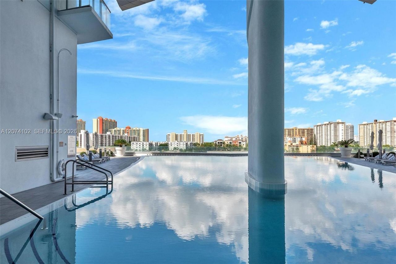 17121 Collins Ave , Unit 4201, Sunny Isles Beach, FL 33160 Photo