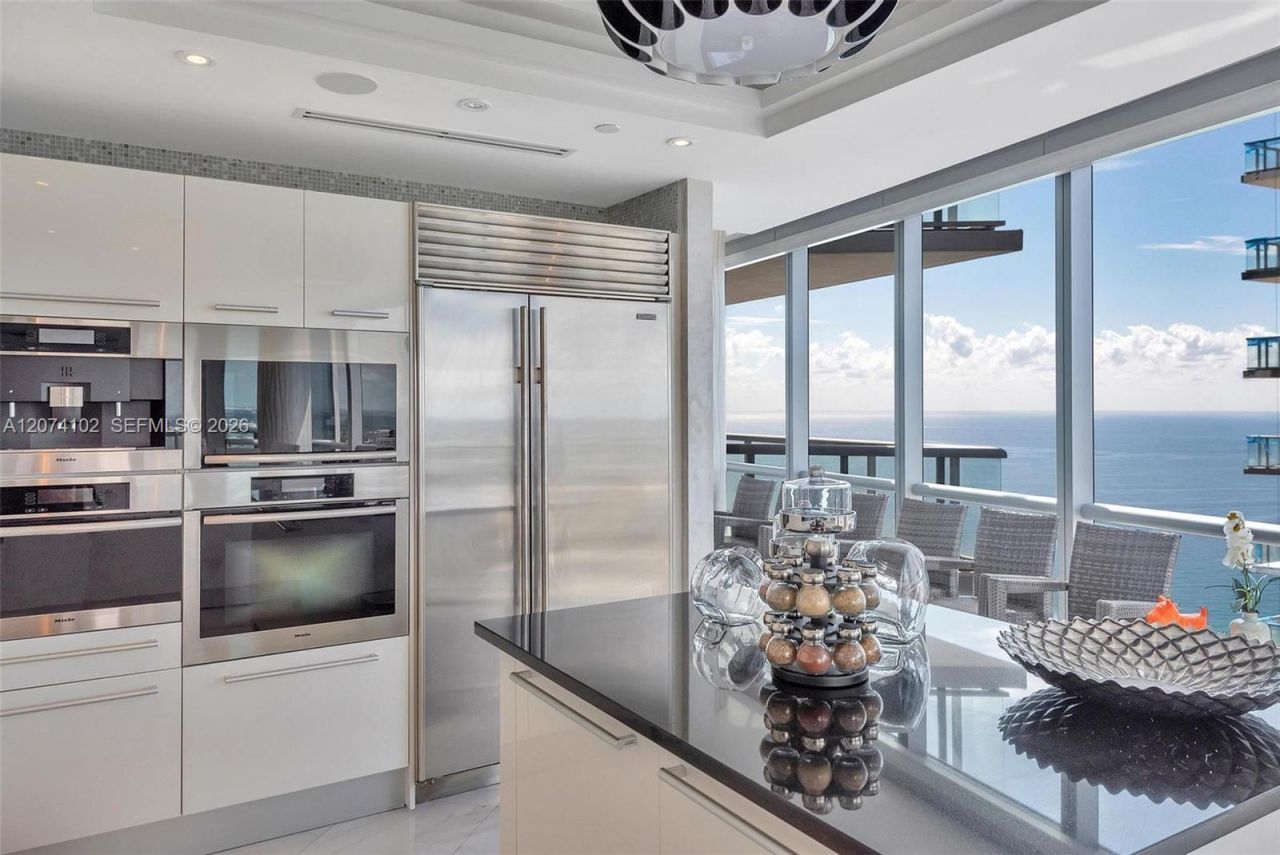 17121 Collins Ave , Unit 4201, Sunny Isles Beach, FL 33160 Photo