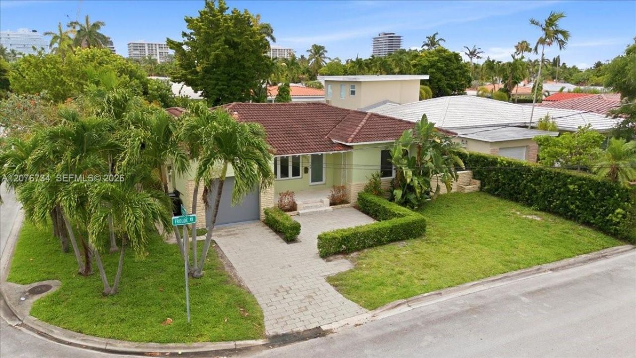 8975 Froude Ave , Surfside, FL 33154 Photo