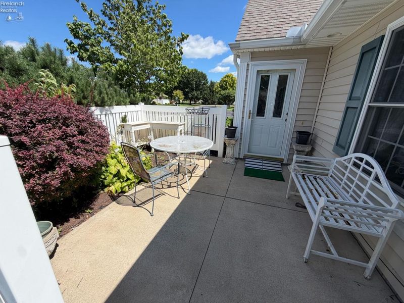 18 Deer Track Trail, Unit A, Norwalk, OH 44857 Photo 2